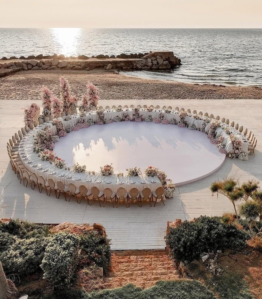 Table & Chair Arrangements